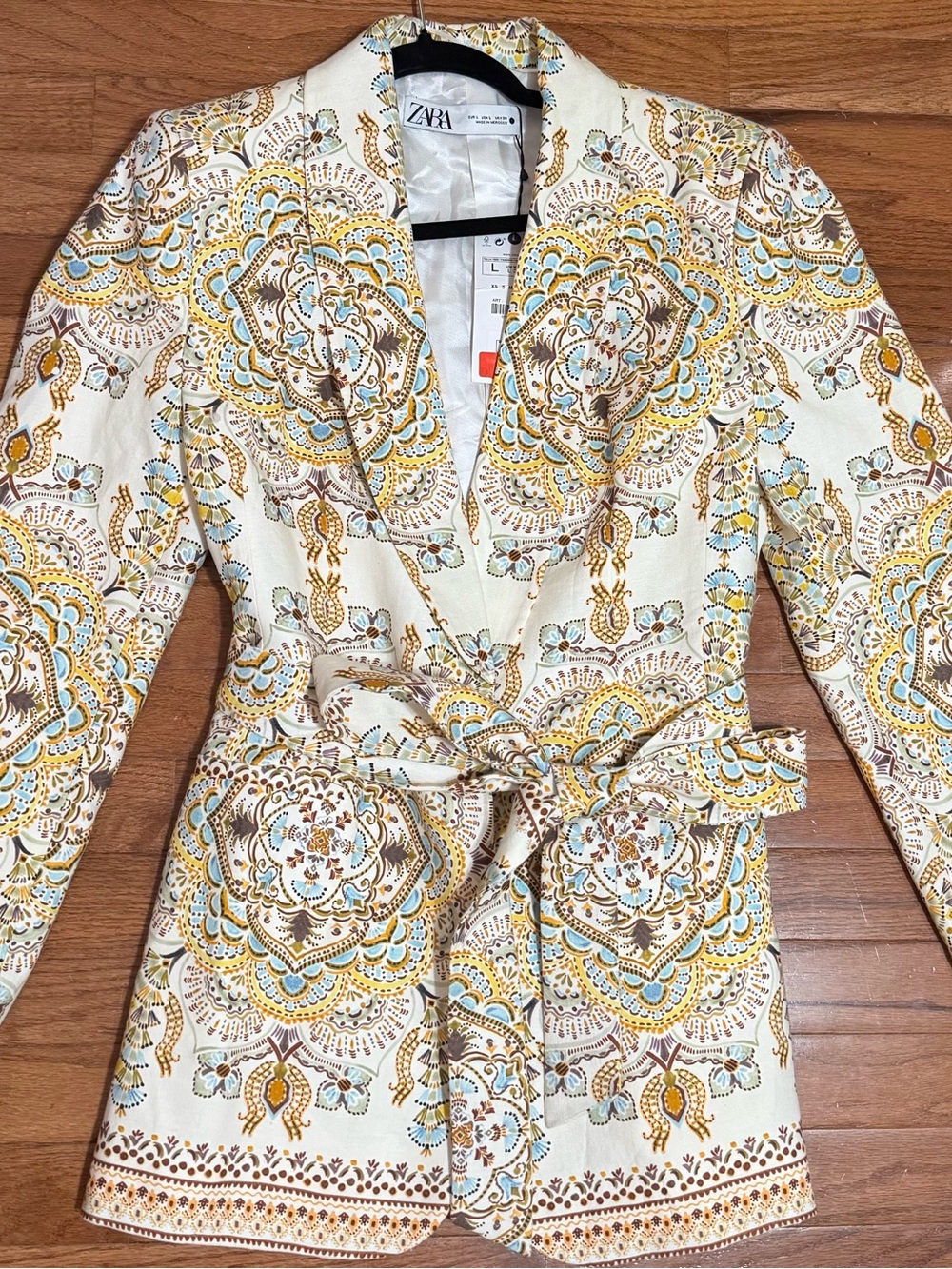 Zara Cream Floral Medallion Tie-Waist Blazer